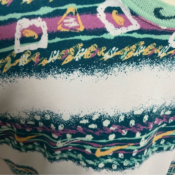 Nike Tee Shirt Stories Max 90 Retro Streetwear Crewneck Green Purple Yellow - Picture 7 of 15